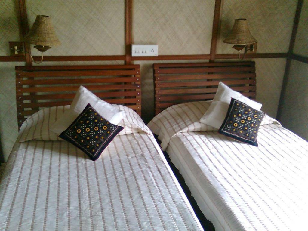 Marvel Cruise Otel Alappuzha Oda fotoğraf