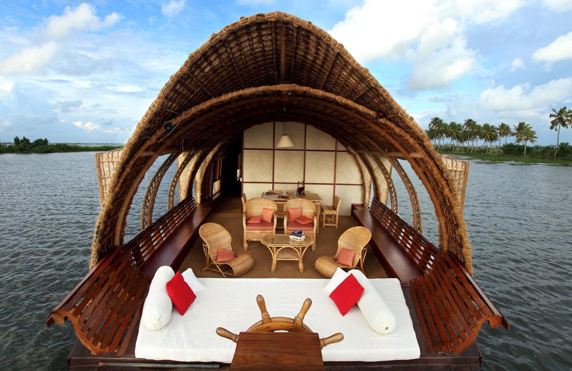 Marvel Cruise Otel Alappuzha Dış mekan fotoğraf