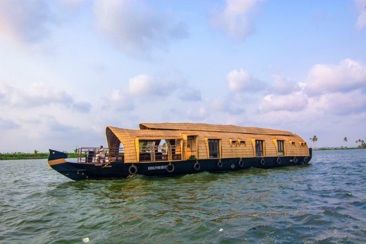 Marvel Cruise Otel Alappuzha Dış mekan fotoğraf