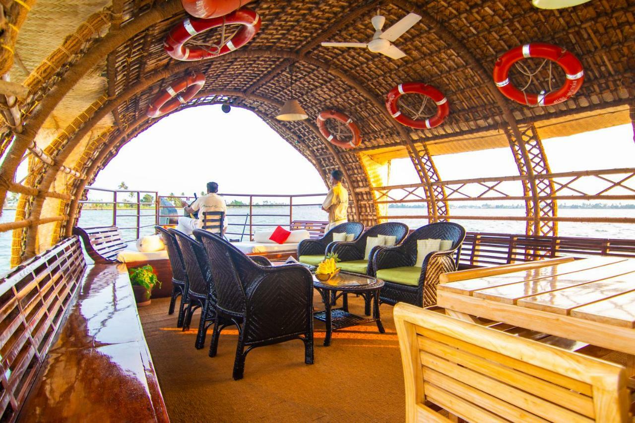 Marvel Cruise Otel Alappuzha Dış mekan fotoğraf